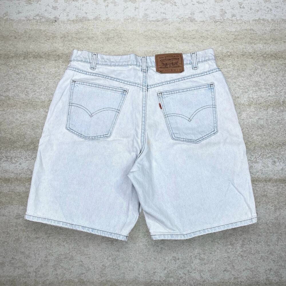Vintage 90s Levis Jean Shorts 550 36x8 Relaxed Light Wash Denim 8" Inseam